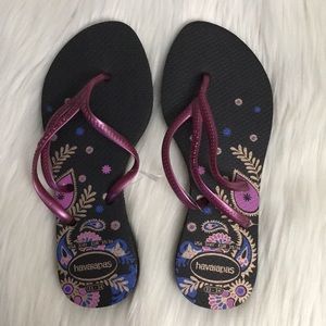 Havaianas Flip Flops (US 3/4Y)